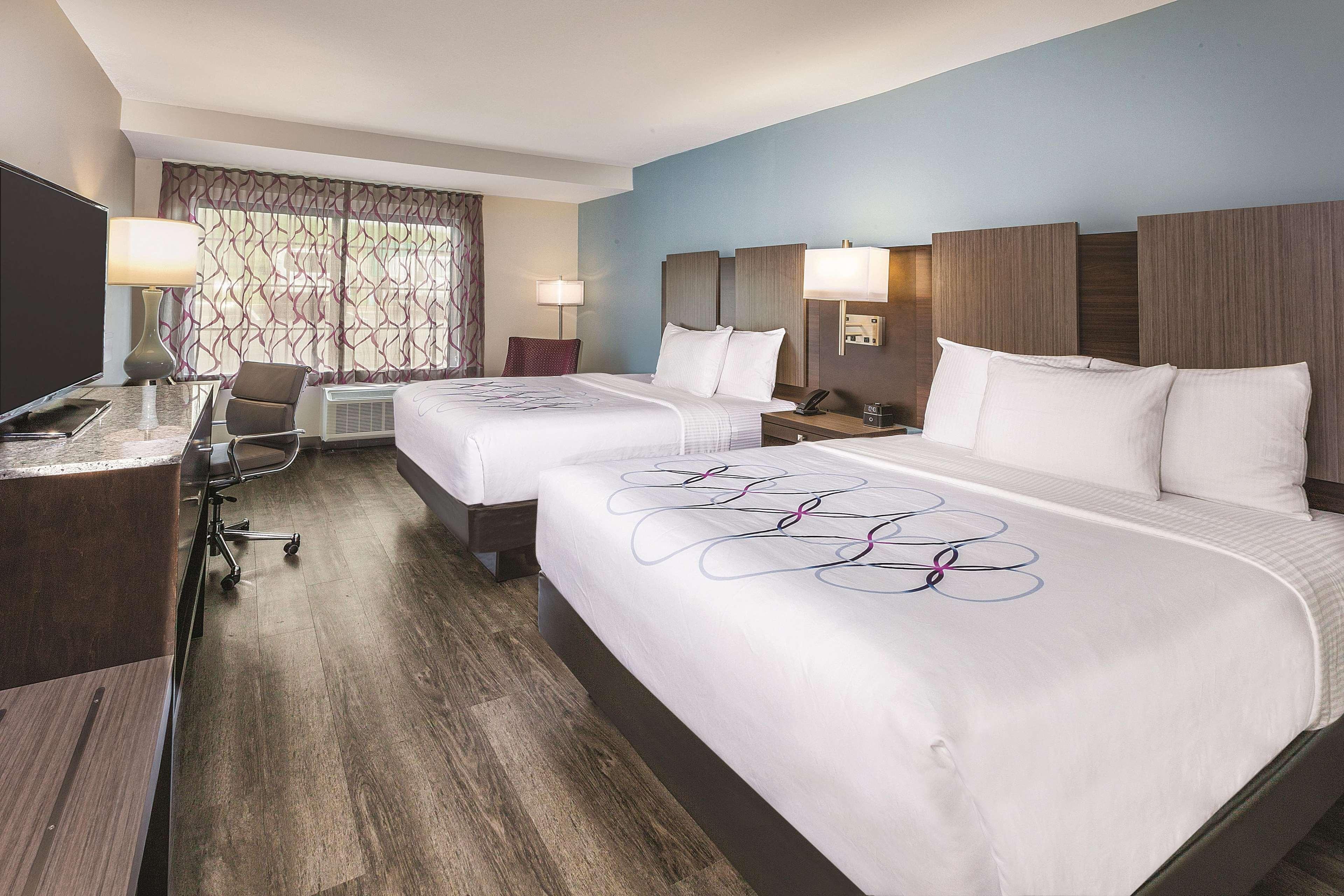 La Quinta By Wyndham Aberdeen-Apg Экстерьер фото